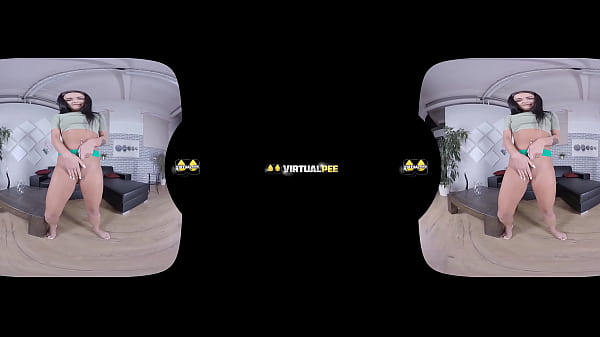 Virtualpee – Hot Wet And Naked – VR Porn