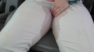 AliceWetting – I cant stop wetting my jeans in the car again! Oops ;)