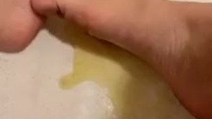18 year old pissing on my feet