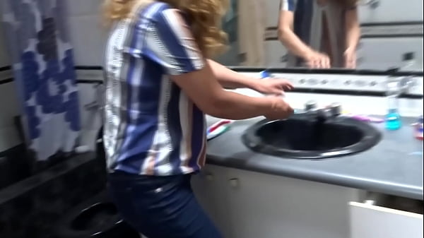 Compilation – peeing before fucking